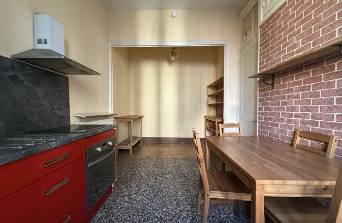 Bel appartement T1 Bis (poss T2) au 1er étage à fort potentiel — photo 5