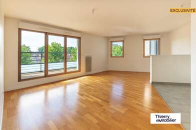 Appartement 3 pièces 296800 €