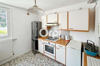 Appartement 5 pièces 1100 €