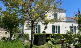 Maison 7 Pièces 216 m² à vendre à Saint-Jean-d'Angély (17400)
