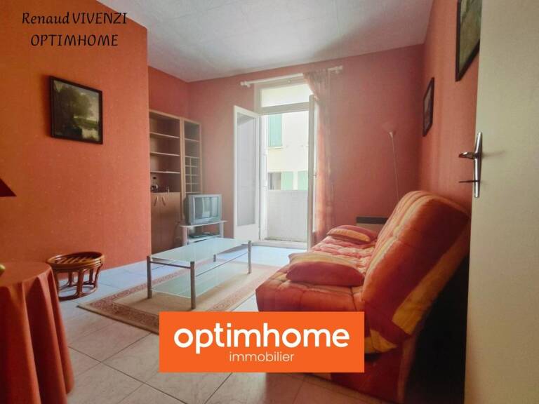 PRADES CENTRE – 3 chambres, balcons et terrasse avec vue montagnes – 80 000 € — photo 1