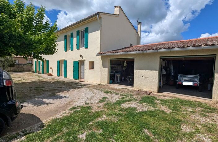 SALON-DE-PROVENCE (13) | Mas provençal composé de deux logements - terrain de 1000 m² -revenus locatifs — photo 2