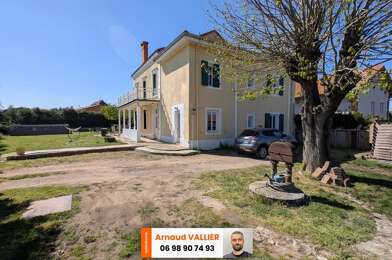 Maison 10 pièces 349000 €