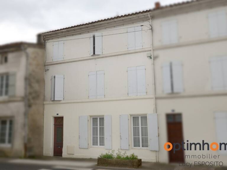   Maison de caractère – La Rochefoucauld-en-Angoumois, Charente — photo 1