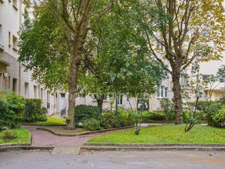 4 pièces de 83m2 traversant, avec ascenseur, gardien, cave et local à vélos — photo 1