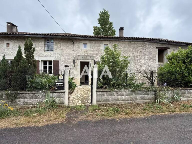 Maison de village à 7 min de Ruffec — photo 1