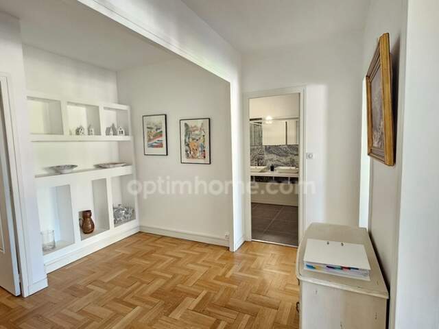 EN EXCLUSIVITE DANS UN SECTEUR PRISE SUPERBE APPARTEMENT DE TYPE 4 AVEC PARKING PRIVE — photo du bien