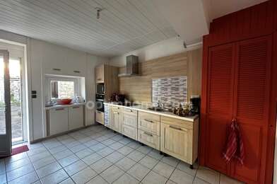 Maison 7 pièces 224030 €
