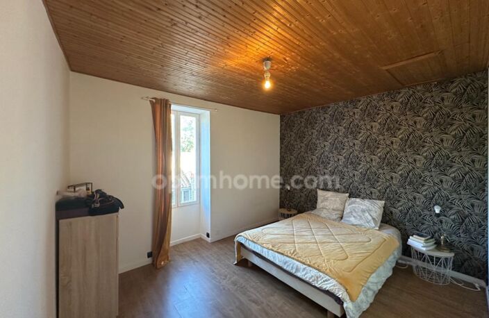 LUÇON (85400) – Proche centre-ville - Charmante maison en pierre – 140 m² — photo 4