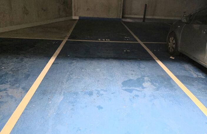 Double Parking intérieur au 1er sous-sol — photo 2