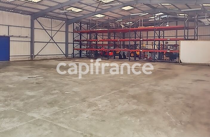 GARD (30) BEAUCAIRE (30300) LOCAL A LOUER ~550 m2 (terrain possible 1.3ha), flux constant Emplacement N°1 — photo 2