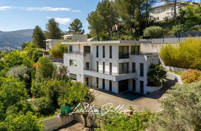 Villa californienne T5 + T2 indépendant avec piscine – Les Accates Marseille 11e — photo 3
