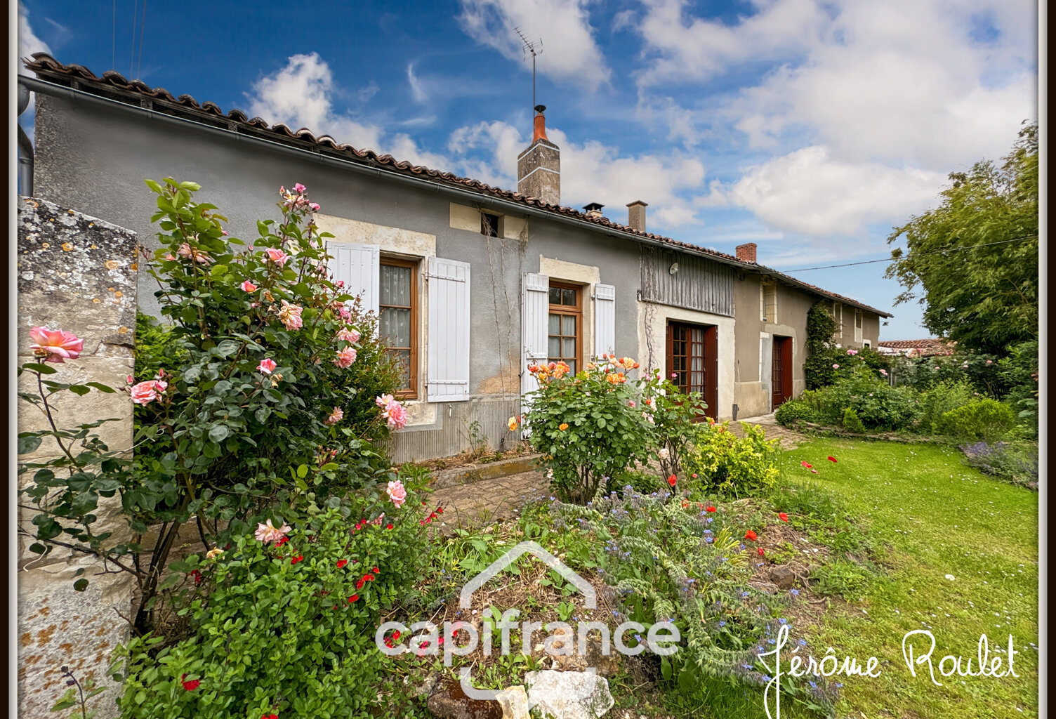 Maison en pierre à vendre 5 pièces 3 chambres Dépendances Terrain 1,5 ha Champigny-En-Rochereau (86) — photo 1