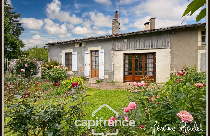 Maison en pierre à vendre 5 pièces 3 chambres Dépendances Terrain 1,5 ha Champigny-En-Rochereau (86) — photo 2