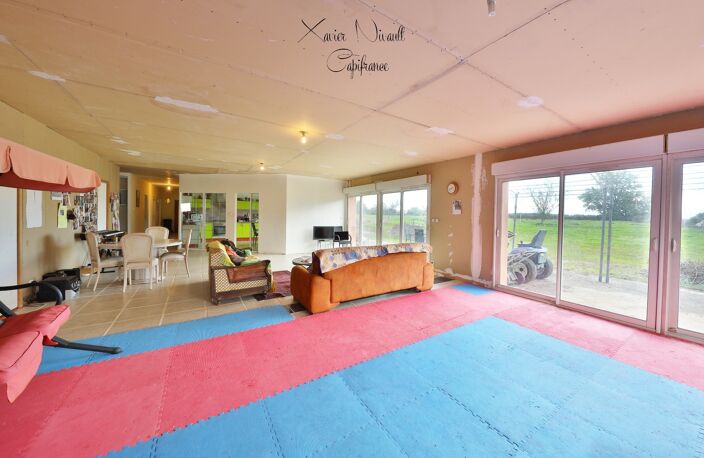 Maison à vendre 8 pièces proche de SAINT TRIVIER DE COURTES (01) — photo 5
