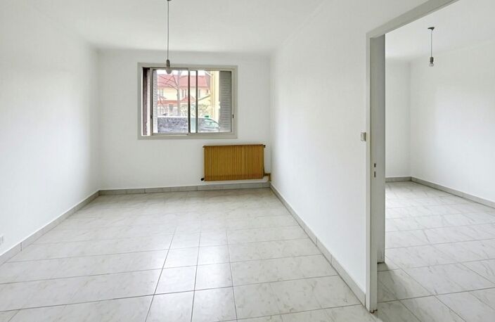 Appartement à vendre 4 pièces LYON 7EME ARRONDISSEMENT (69) — photo 4