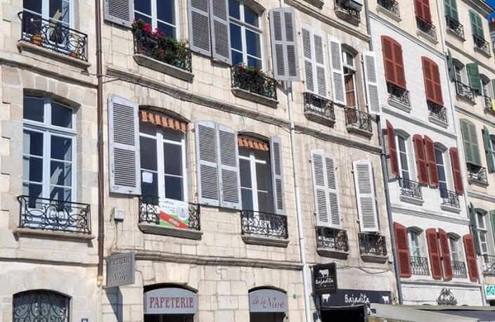 BAIL À CÉDER – LOCAL COMMERCIAL D’EXCEPTION - BAYONNE (64) — photo 2