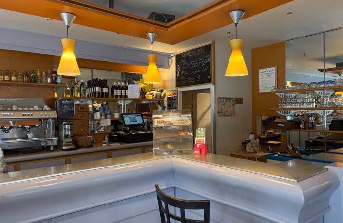 Fonds de commerce bar tabac loto pmu brasserie à Pau 64 — photo 2