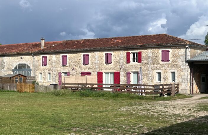 Maison à vendre 16 pièces pour investisseurs CHAMPAGNE (17) — photo 2