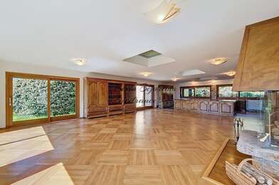 Maison 5 pièces 3900 €