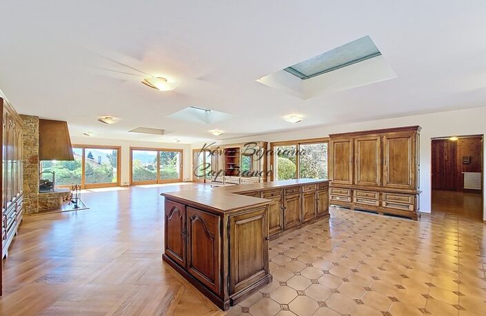 VETRAZ-MONTHOUX – Maison individuelle de 270 m² – Pièce de vie 110 m² – Terrain 4 851 m² sans vis-à-vis — photo 5