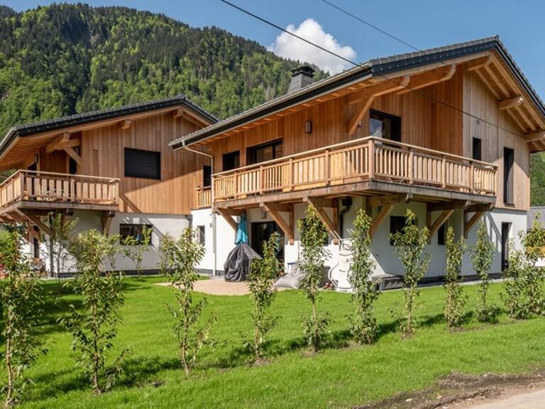 Haute Savoie (74), à vendre SAMOENS - Domaine skiable Grand-Massif - Maison P6 162 m² avec Garage en sous-sol — photo 1