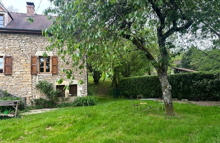 VENAREY-LES-LAUMES – DEUX MAISONS RÉNOVÉES POUR VIVRE, RECEVOIR OU LOUER – PROCHE TGV PARIS — photo 2