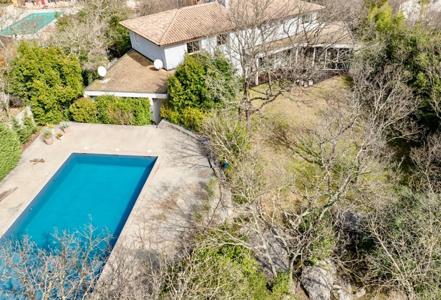 AU NORD DE MONTPELLIER, VILLA CONTEMPORAINE DE 324 m2 SUR UN TERRAIN DE PRÈS DE 1700 M2 AVEC PISCINE — photo 1