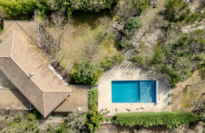 AU NORD DE MONTPELLIER, VILLA CONTEMPORAINE DE 324 m2 SUR UN TERRAIN DE PRÈS DE 1700 M2 AVEC PISCINE — photo 3