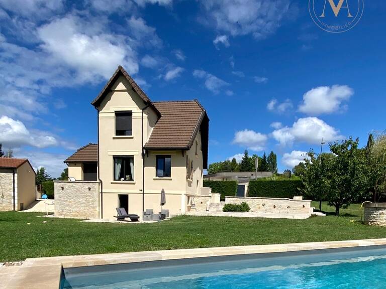 Maison de ville haut de gamme avec piscine, rénovée, proche du centre ville de PRAYSSAC (46) — photo 1