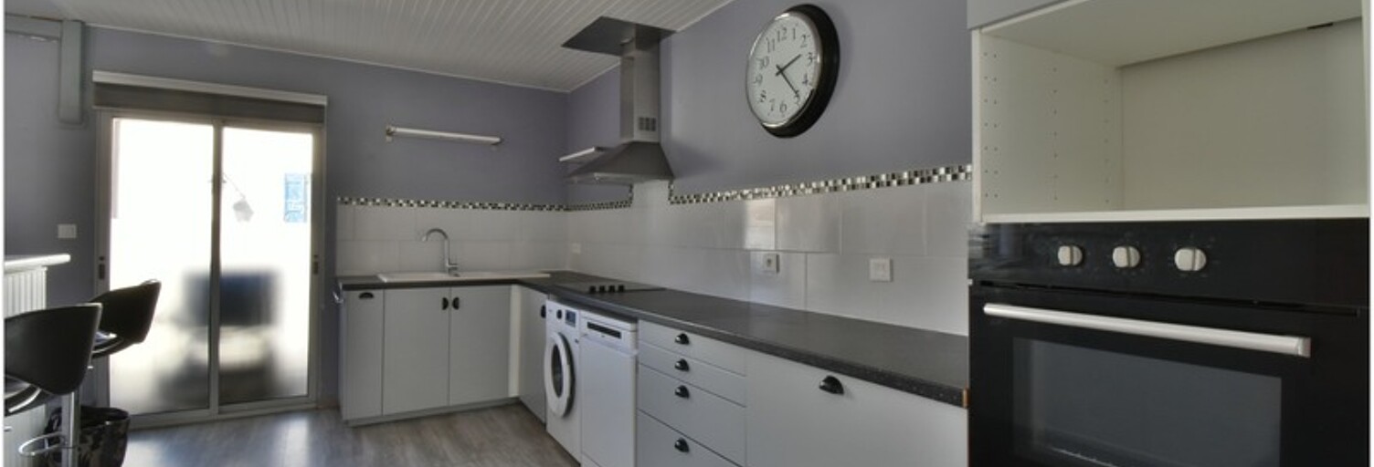 Immeuble  120 m² à vendre à Lézignan-la-Cèbe (34120)