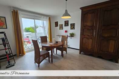 Appartement 4 pièces 275000 €