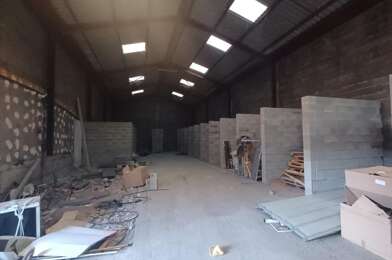 Local industriel  1400 €