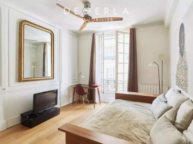 Studio renové - rue de Lille Paris 7e — photo du bien