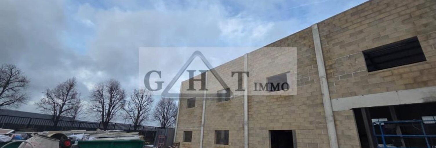 Local industriel  730 m² à louer à Sarcelles (95200)