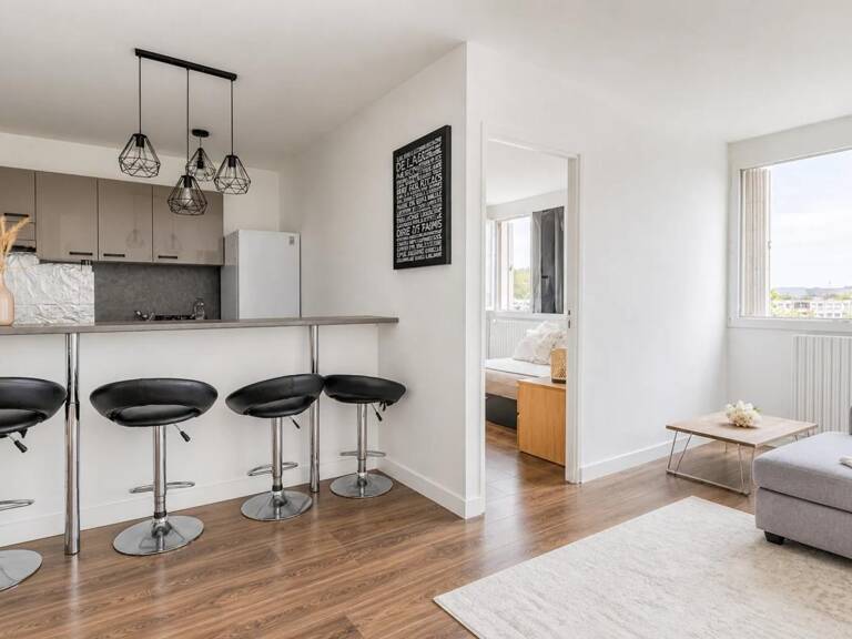 Bel appartement traversant à Saint-Denis — photo 1