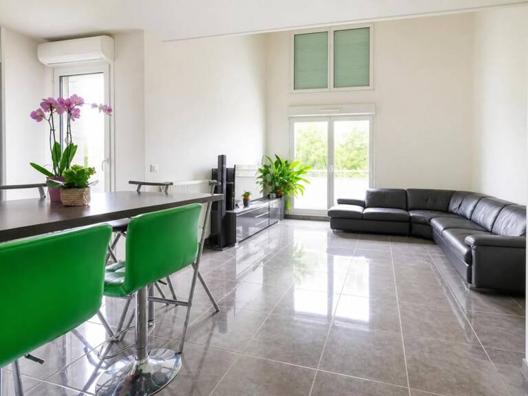 Duplex lumineux 4 pièces à Stains avec extérieurs — photo 1