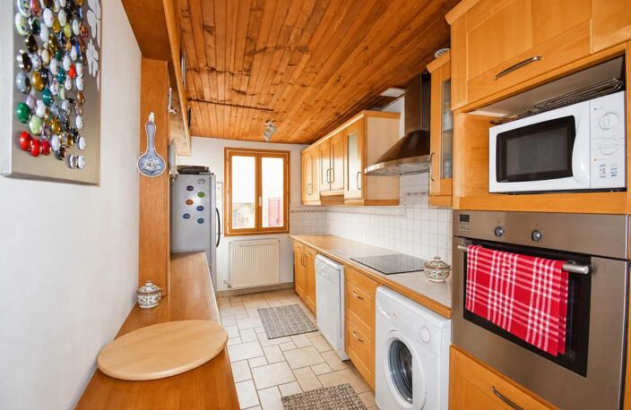 Maison familiale de 319 m² à Saintigny, 10 pièces — photo 3