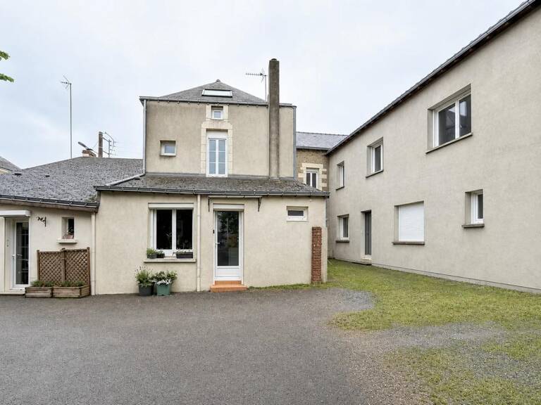 Maison de 143 m² à Mauges-sur-Loire, 7 pièces — photo 1