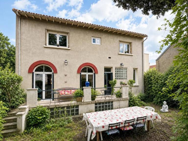 Maison de 147 m² avec jardin à Créteil — photo 1