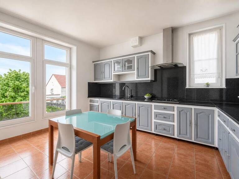 Maison de 10 pièces de 280 m² à Château-Thierry — photo 1