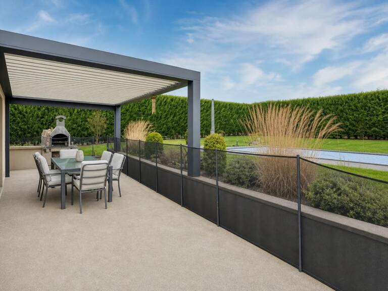 Maison plain-pied 6 pièces avec jardin et piscine — photo 1