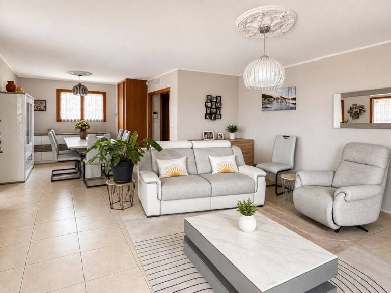 Spacieuse maison 5 pièces avec piscine à Vidauban — photo 1