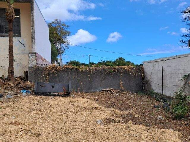 ORPI SAINT GILLES LES HAUTS - Terrain 466 m² À Vendre — photo du bien