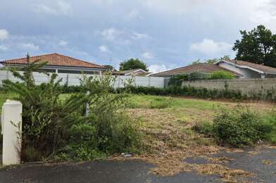 Terrain  172000 €