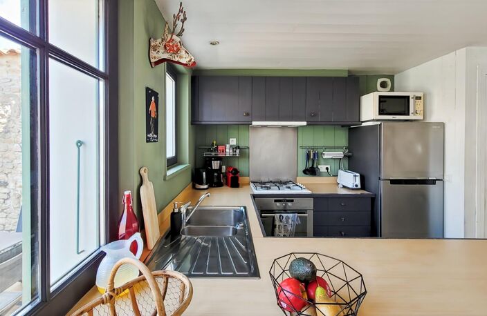 Maison de village à vendre - Le Bois Plage en Ré - 2 chambres - espace bureau - annexe - cour et terrasse — photo 5