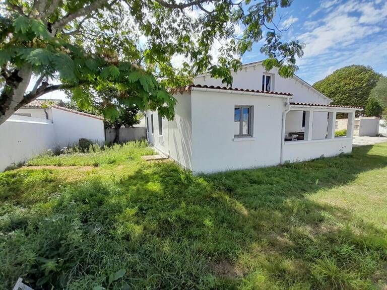 Immobilier Ile de Ré - coeur du village de Loix — photo 1