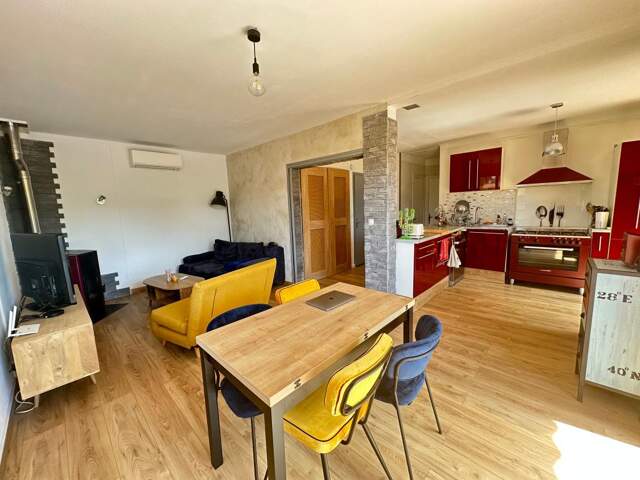 Maison en bon état À Vendre à saint gilles joli terrain + piscine et garage — photo du bien