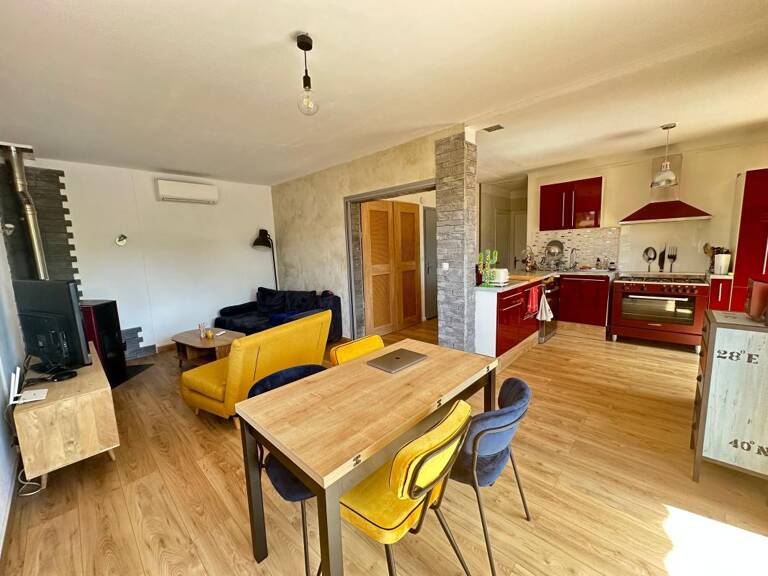 Maison en bon état À Vendre à saint gilles joli terrain + piscine et garage — photo 1