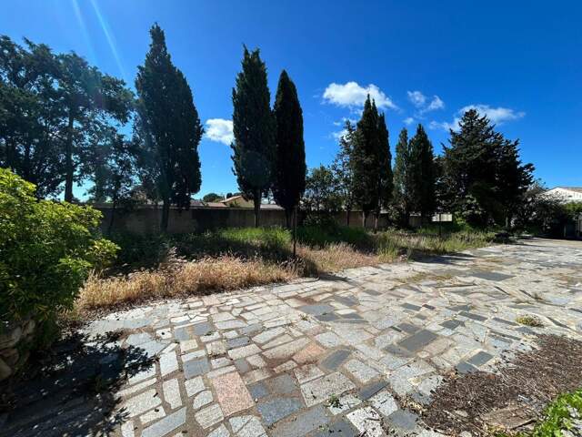 Terrain constructible — photo du bien